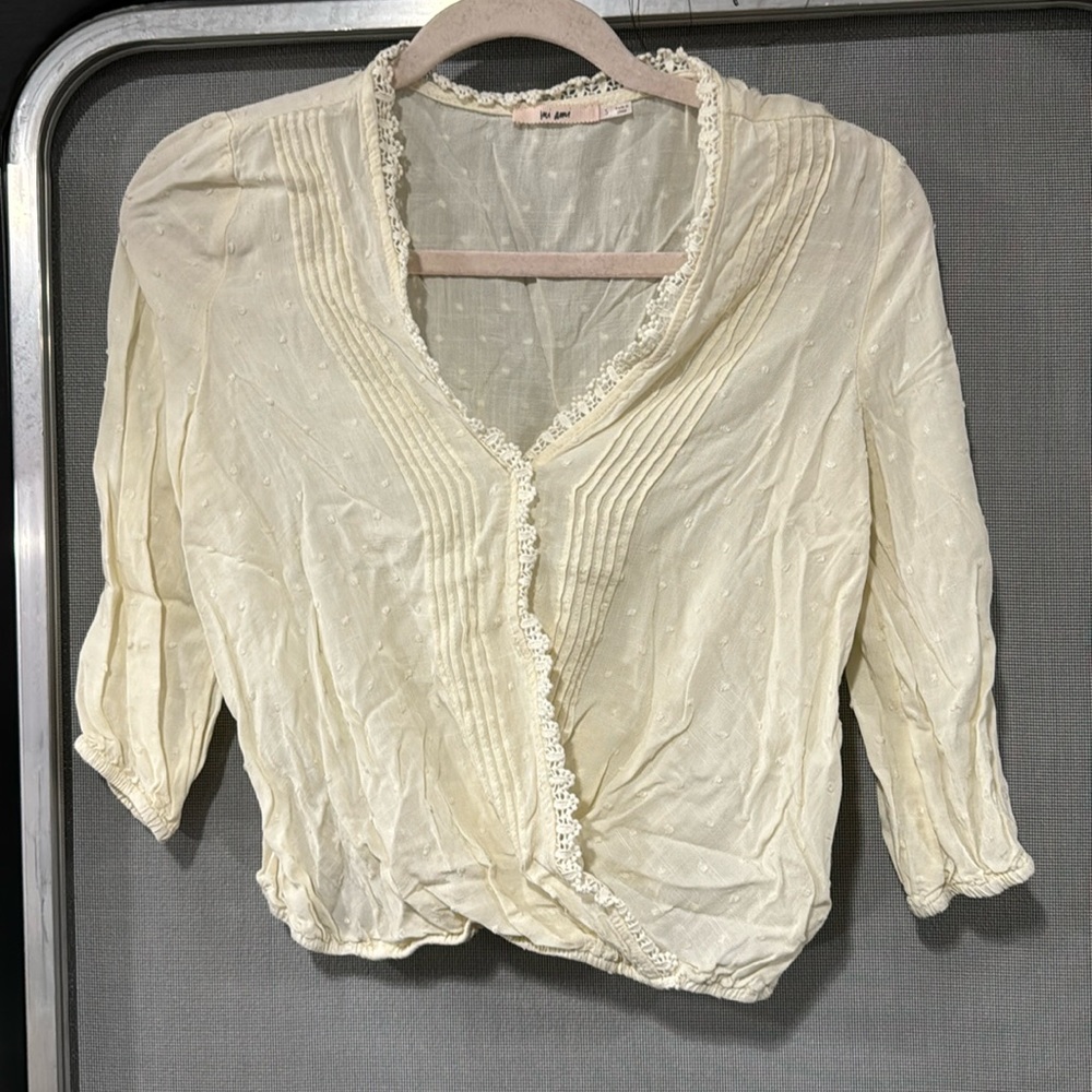 Francesca’s Off White Top